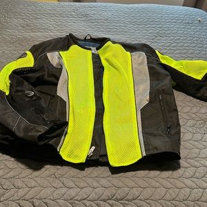 Motorcycle jacket